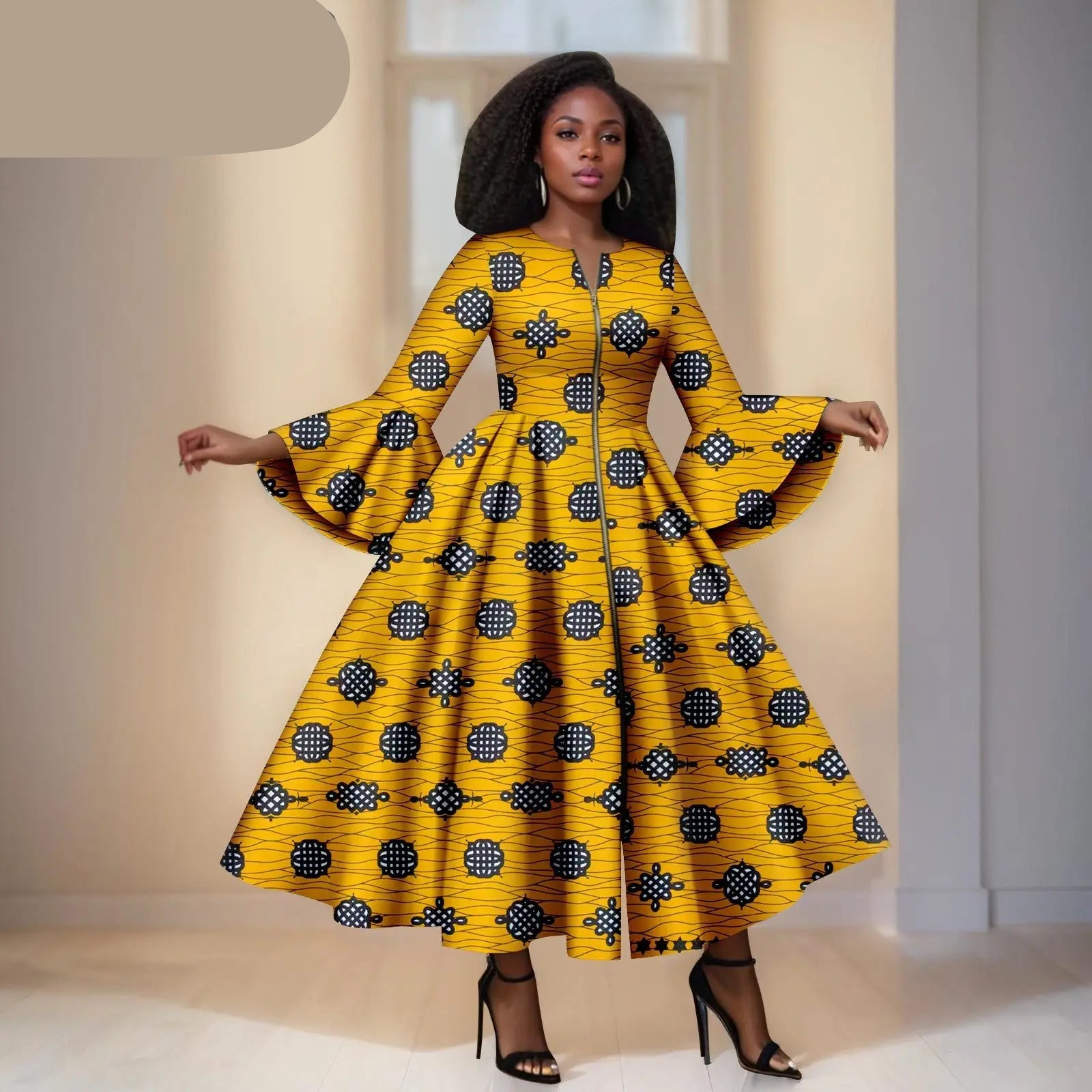 Gele Ankara Jurk met Zwarte en Witte Details - Wijden Mauwen & RitsDetail