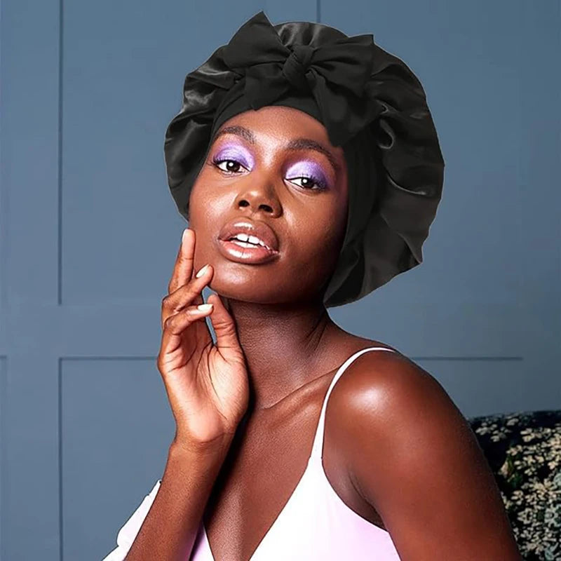 Zwarte zijden Bonnet – Haarbescherming met Strik Design