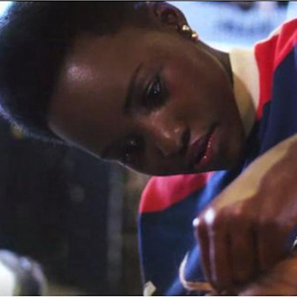 Lupita vlecht kroeshaar