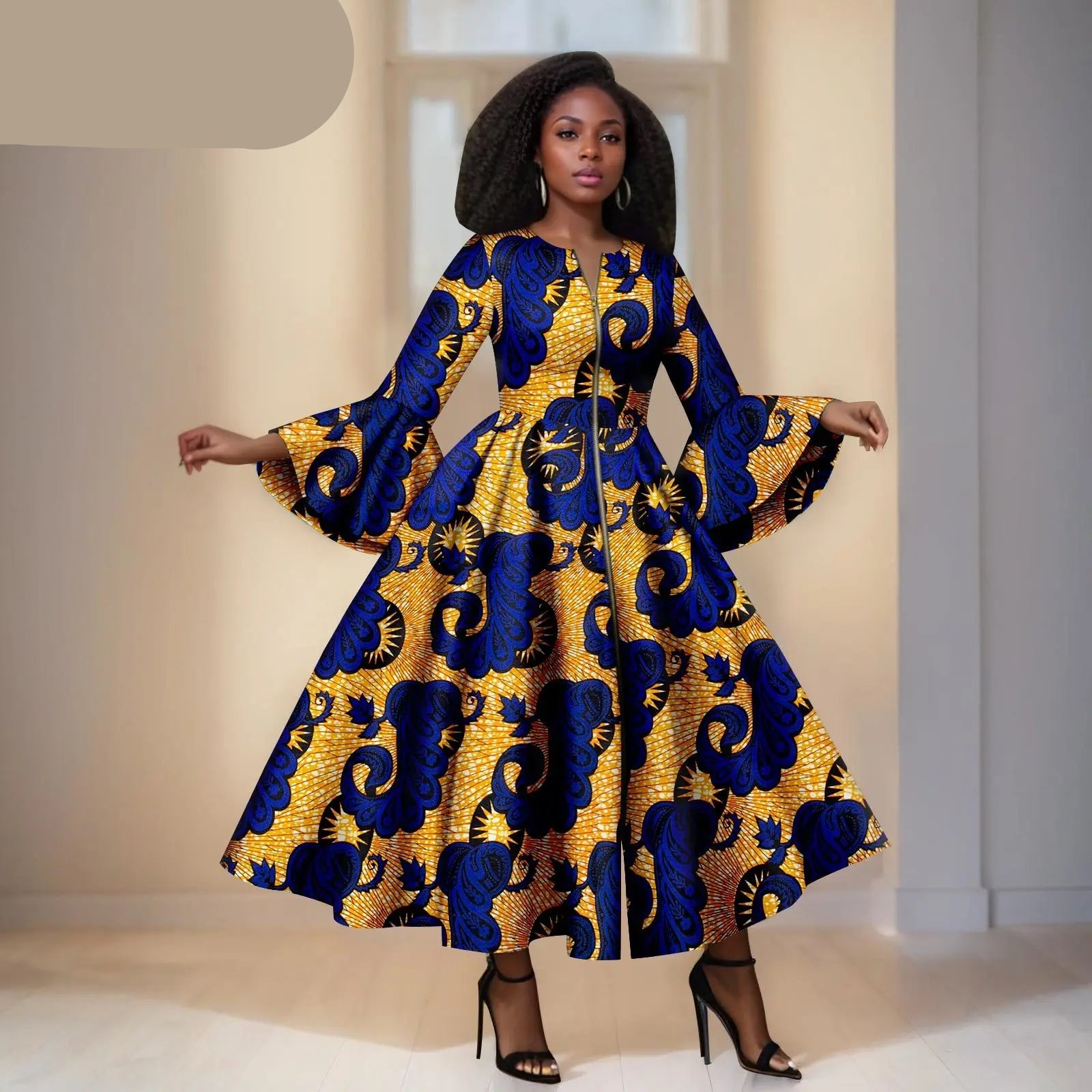 Gele Ankara Jurk met Donkerblauwe Figuren - Wijden Mauwen en RitsDetail