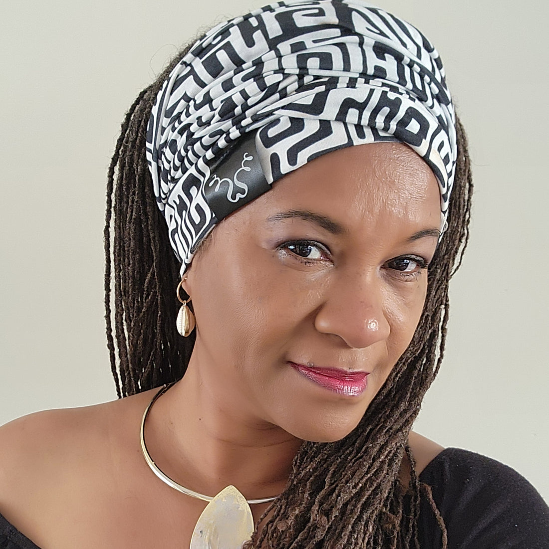 Magic HeadWrap om Locs, Sisterlocks en Dreadlocks te Stylen en Beschermen Zwart Wit 