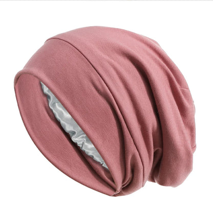 Satijnen Bonnet in Donkerroze met Binnenvoering 