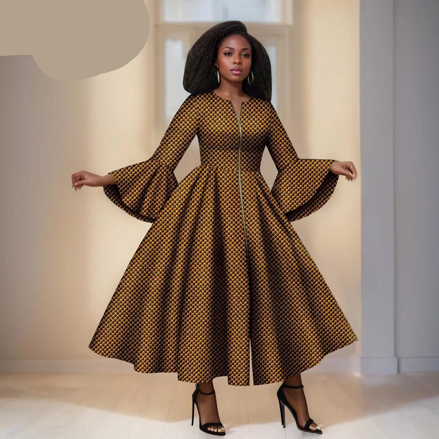 Zwarte Ankara Jurk met Gele Strepen- Wijden Mauwen &amp; RitsDetail