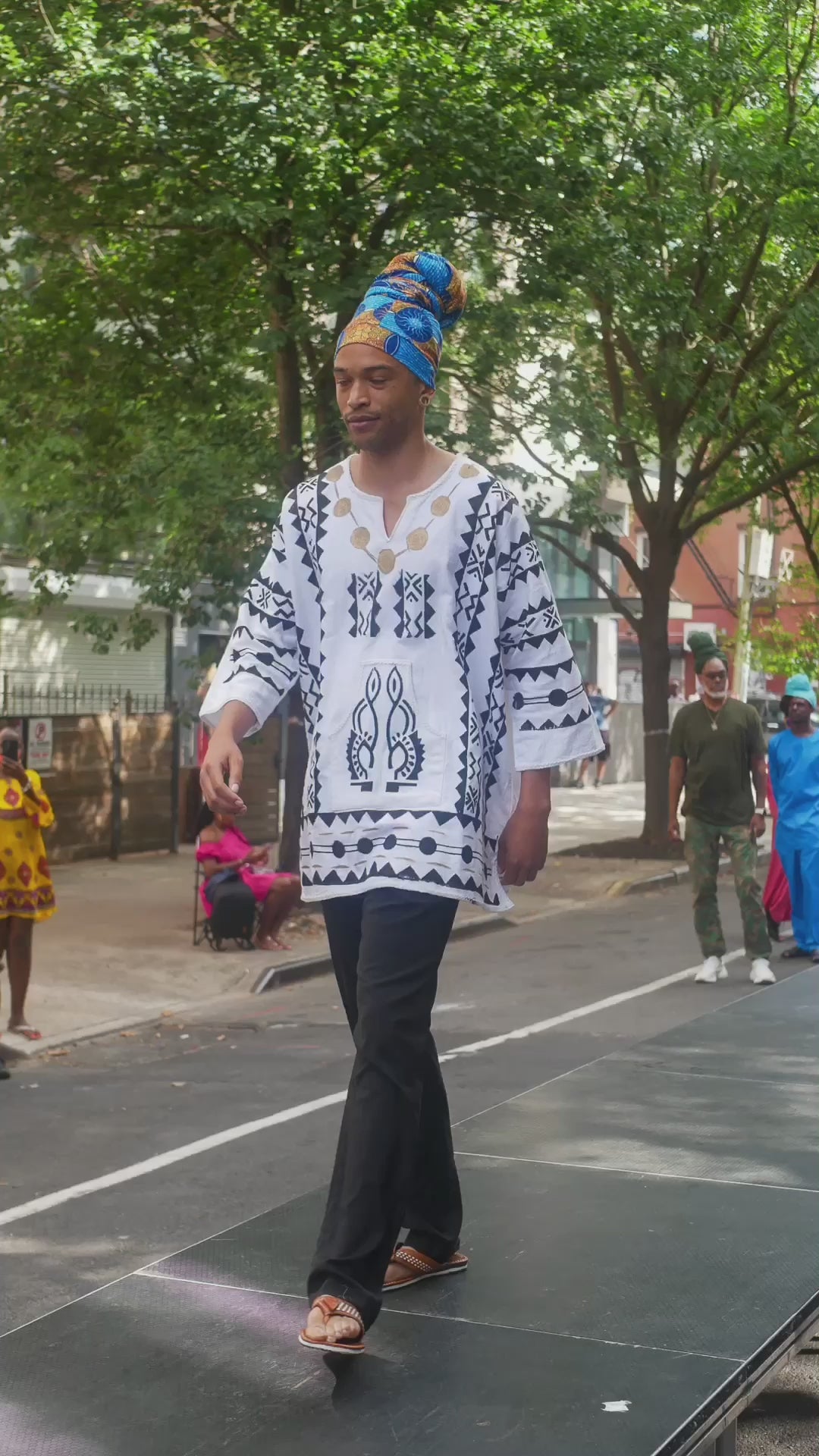 Magic HeadWrap om Locs, Sisterlocks en Dreadlocks te Stylen en Beschermen Blauwe zonnestralen 