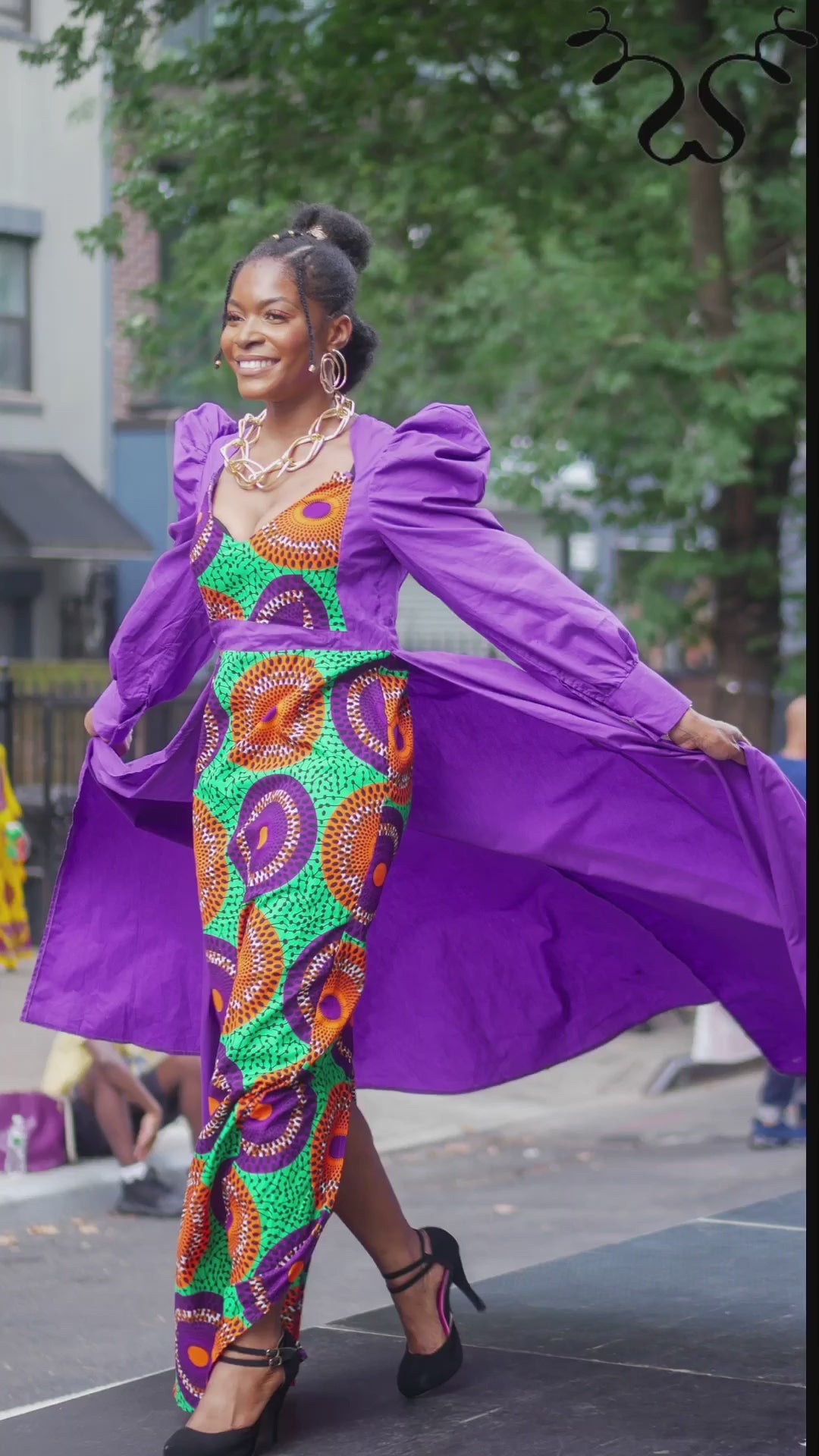 Super Elegante Afrikaanse Ankara Jurk met Sleep